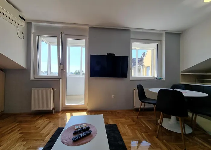 Likehome Life - Novi Sad Stevana Sremca